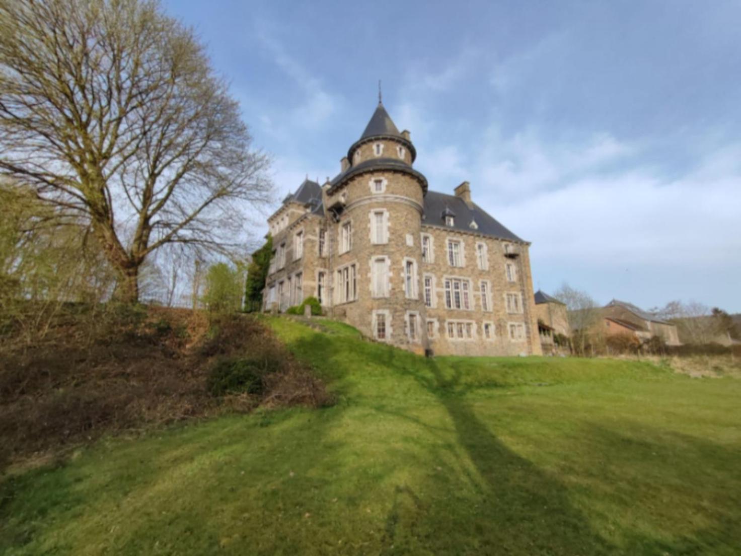 ÉrezéeLe Petit Chateau De Blier别墅 外观 照片