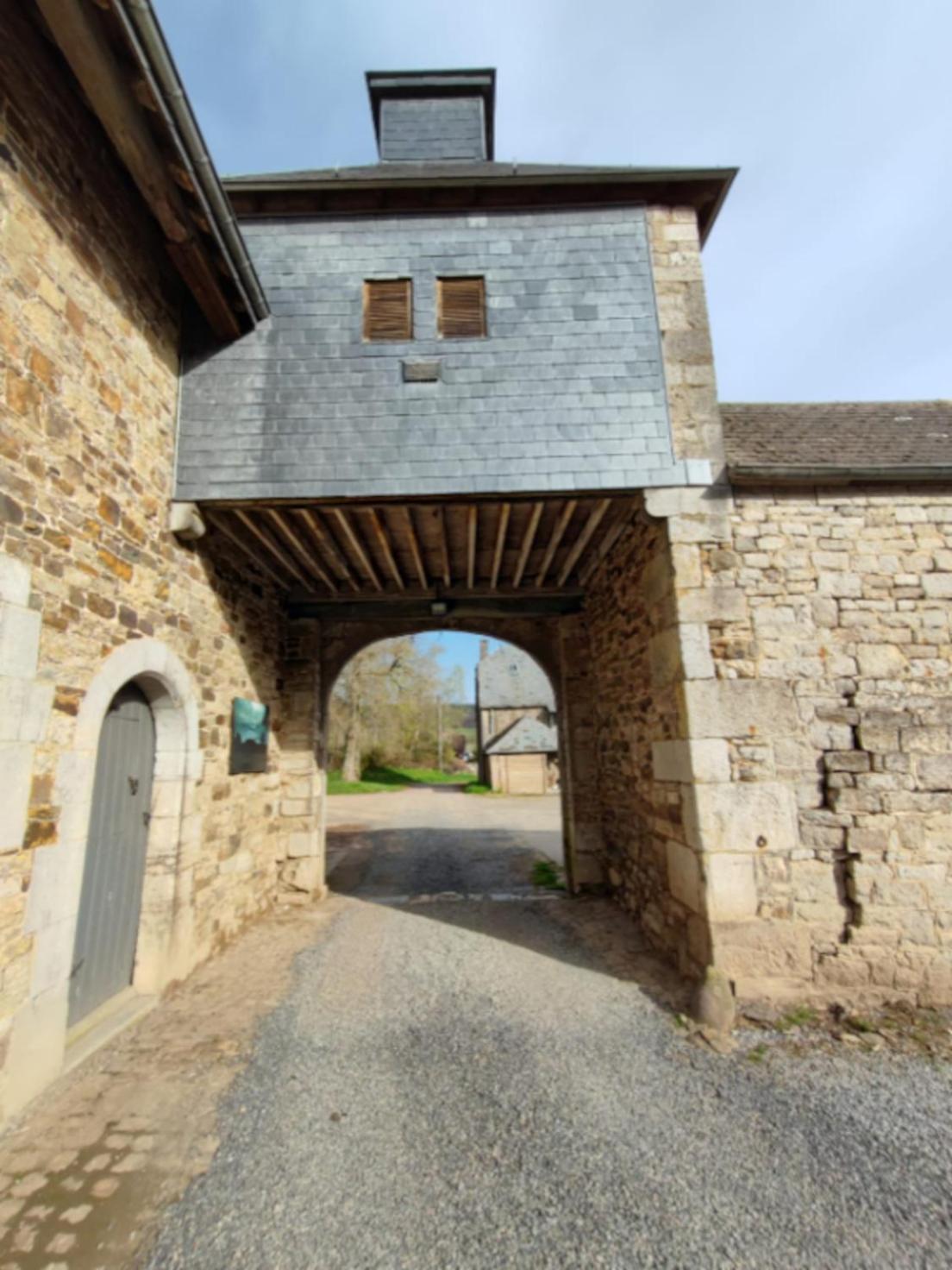ÉrezéeLe Petit Chateau De Blier别墅 外观 照片